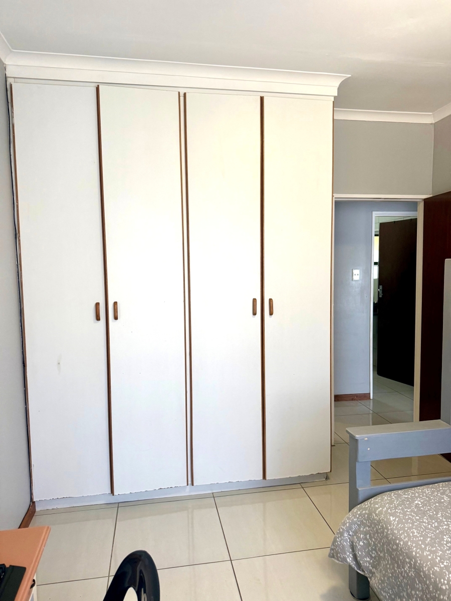 3 Bedroom Property for Sale in Die Wingerd Western Cape